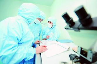 制药工业不但需要高峻上，，，，化疗实验药PM1183、康莱特在美最先三期临床