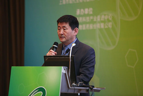 CC网投生物部副总裁汪俊博士为聚会作精彩开场