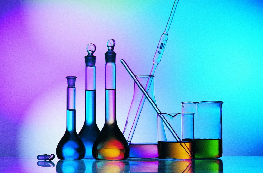 中药注射剂洗牌邻近，，，，，谁能在再评价中争先机？？？？？