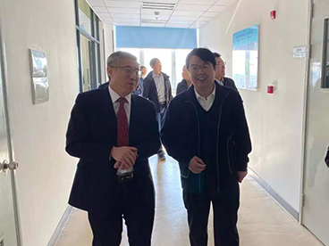 浦东新区管小军副区长一行10余人莅临CC网投现场调研CRO市场及公司业态