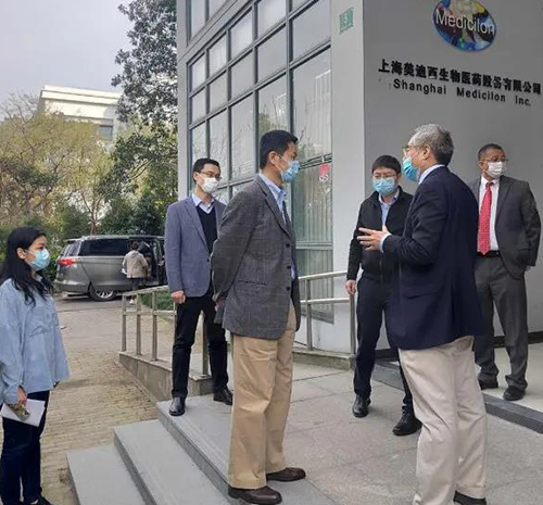 上海市委常委、副市长吴清一行调研CC网投张江园区