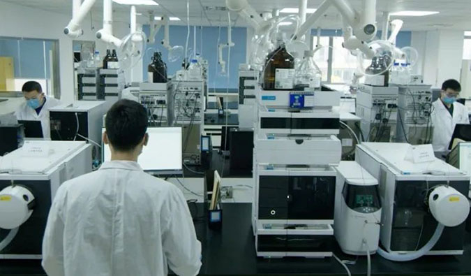 封控不歇工--记一连奋战的CC网投科研人